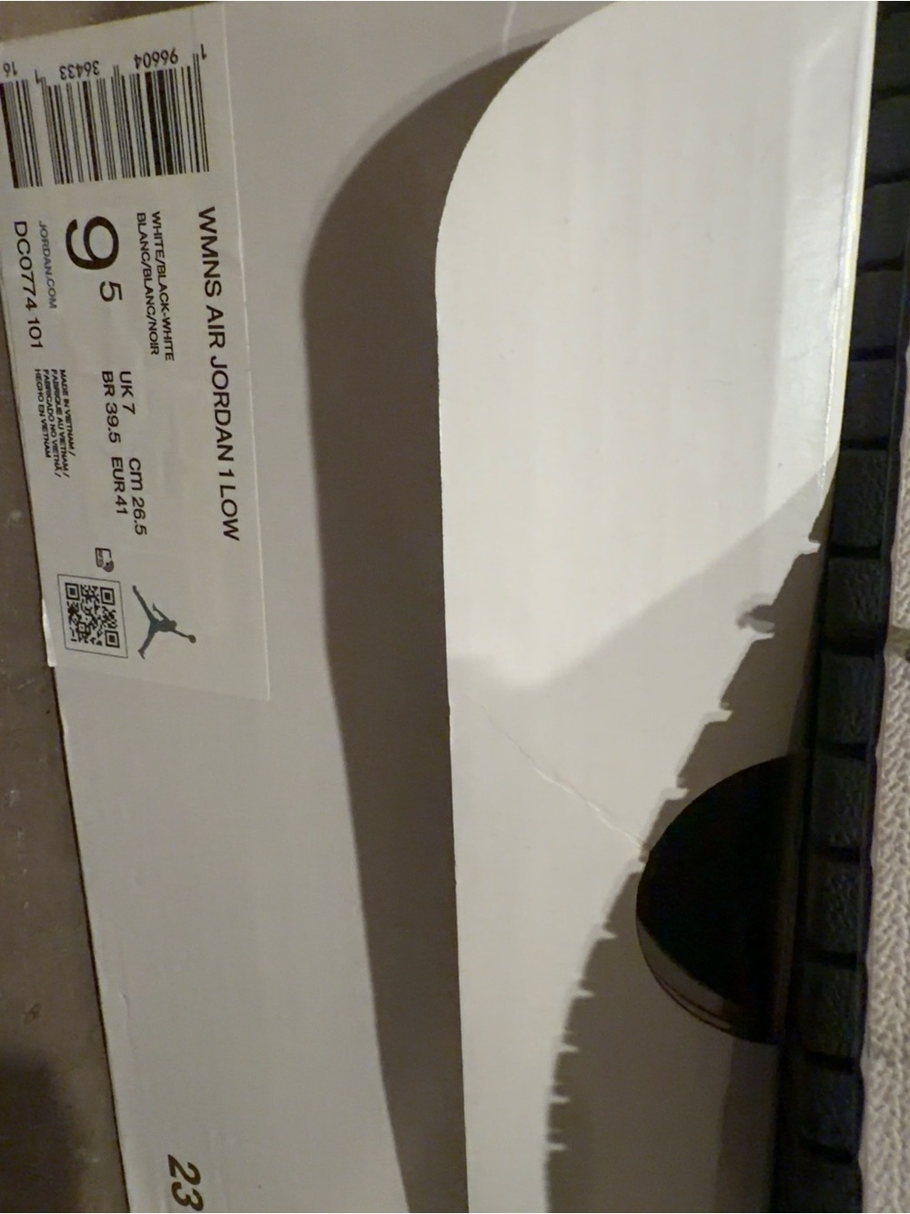 Jordan White/Black WMNS Air Jordan 1 Low Shoe Box